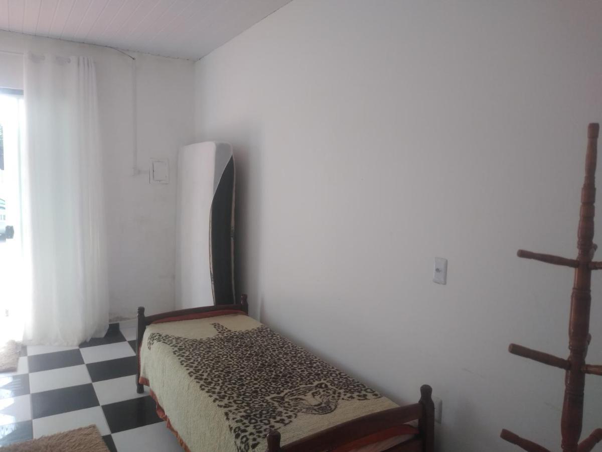 Апартаменты Quarto Individual Independente Lado Praca Central De Chapada Шапада-дус-Гимарайнс Экстерьер фото